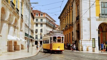 How To Rent a Car In Lisbon: Full Guide