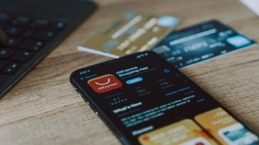 How To Start a Dropshipping Business With Shopify