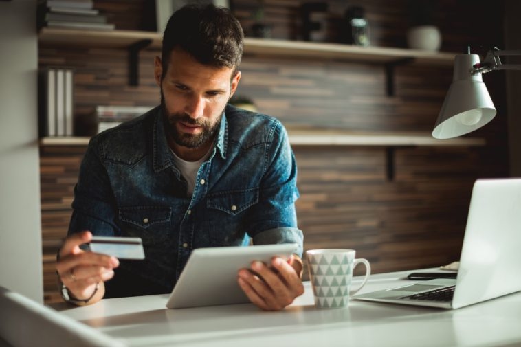 How To Start an Ecommerce Business With No Money